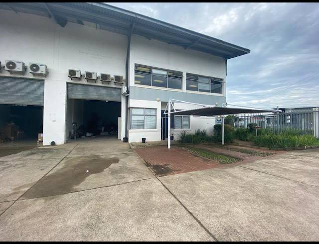 384M² WAREHOUSE TO LET IN RIVERHORSE VALLEY
